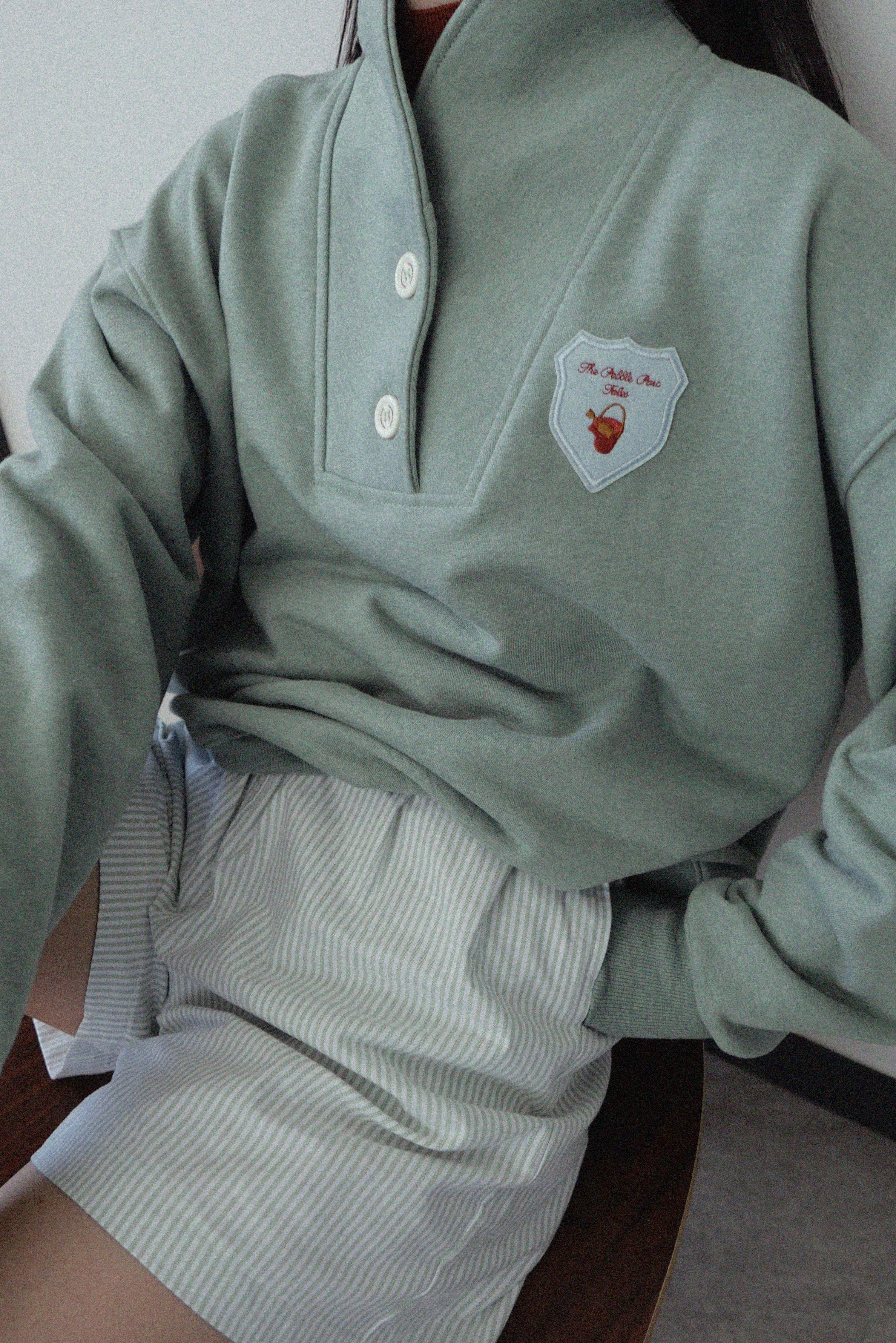 High Collar Sweatshirt - Henry Sugar