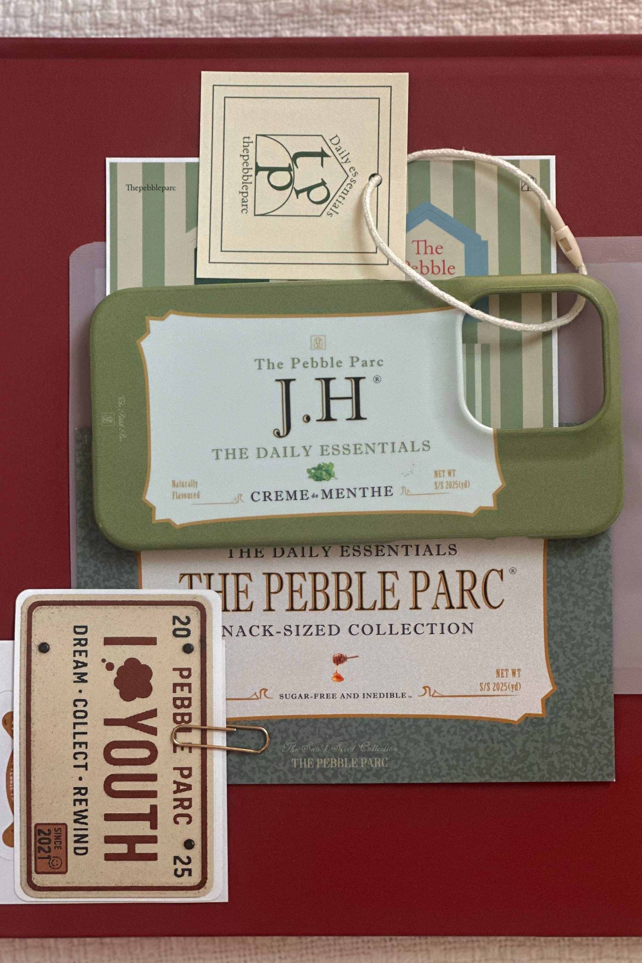 The Tin Edit - Winter Green