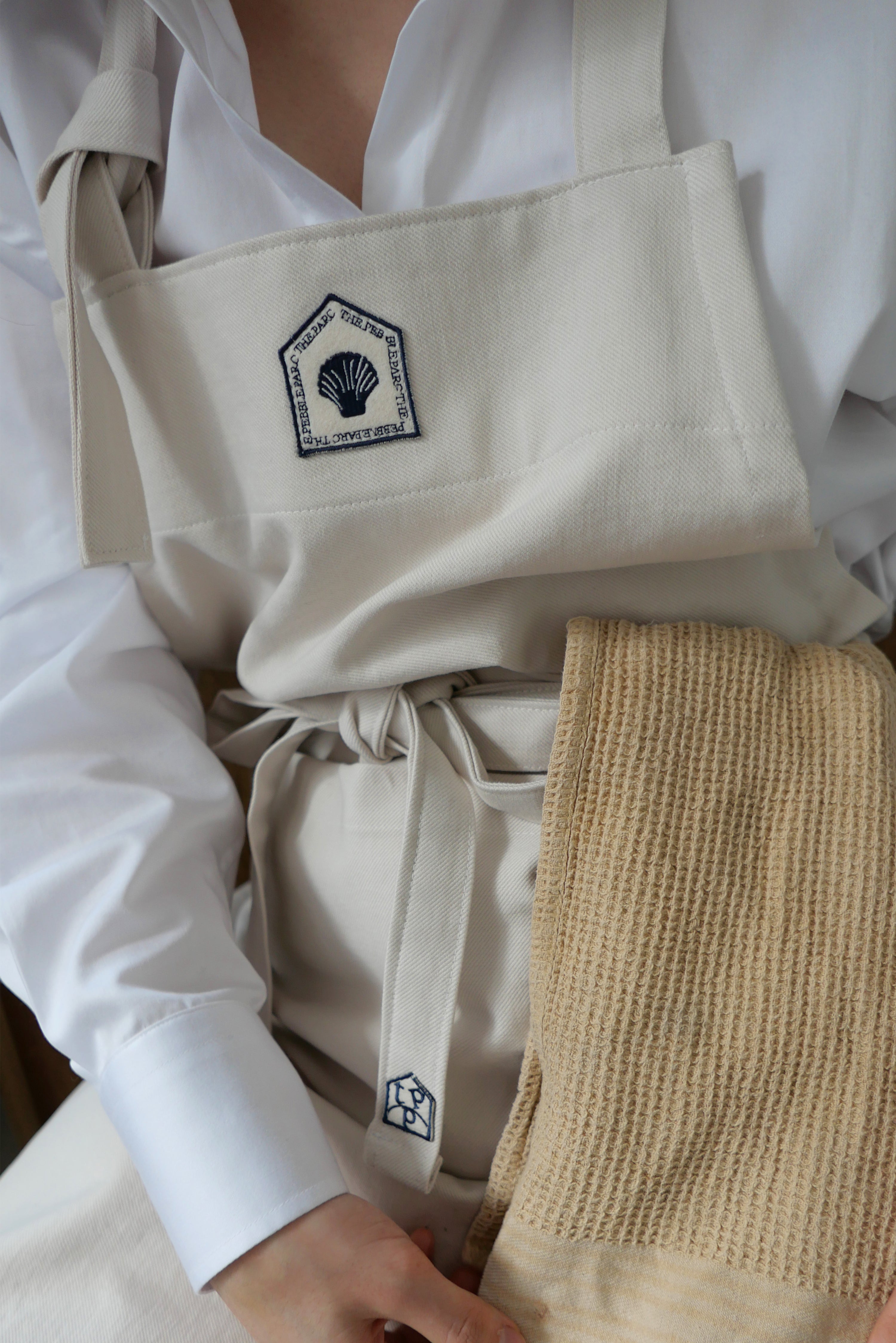 Shell We Cook Apron - Natural Ivory